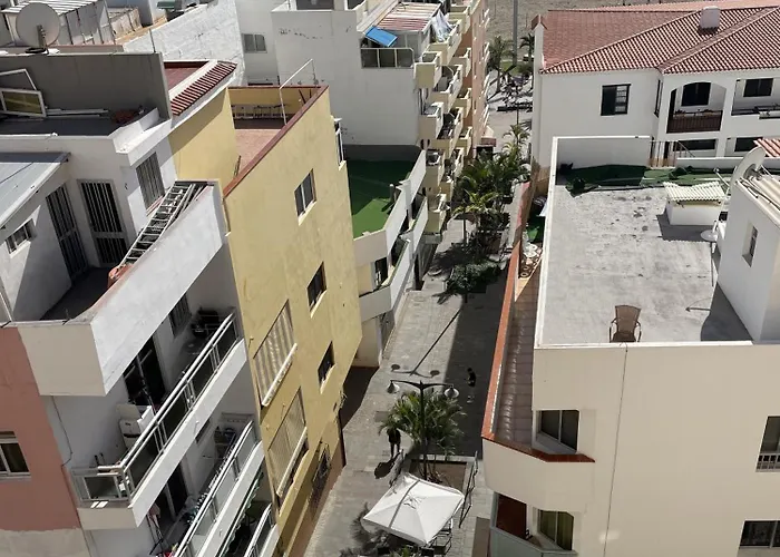 Edificio Gloria アパート ロスクリスティアーノス