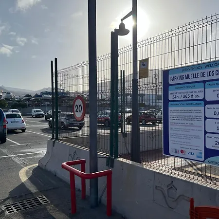 Edificio Gloria Лос Кристианос